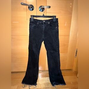 Zara Black Straight Legged Jeans - Size: US 4